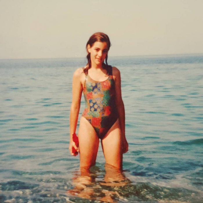 1η Ιουνίου του 1994 στο Ξυλόκαστρο έλεγε η φωτογραφία ???
Καλό μήνα αγάπες μου!
Το καλοκαίρι ας ξεπλένει πάντα κάθε βαρύ χειμώνα