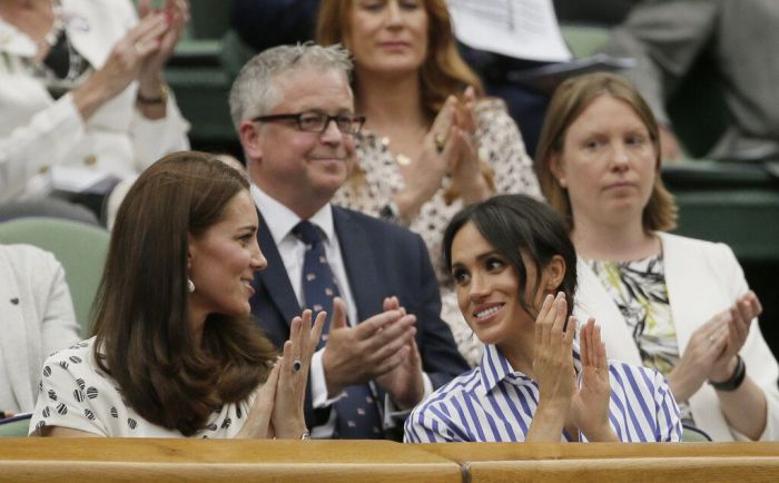 Όσο για τη Meghan, όλοι ελπίζουν να αφήσει σπίτι τον Archie και να έρθει στο γήπεδο να δει την κολλητή της