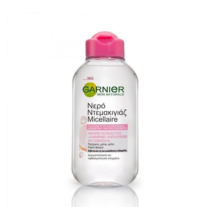 GARNIER, MICELLAIRE CLEANSING WATER 3 IN 1 2,32€. Ξεκάθαρα απαραίτητο και πολύ αποτελεσματικό.