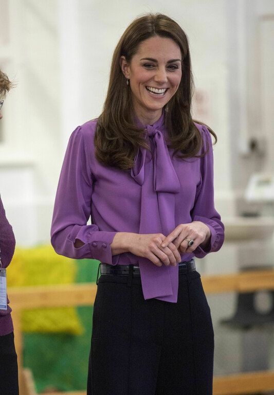 Επίσης, η Kate Middleton κατά τα σχολικά της χρόνια έπαιζε hockey και tennis