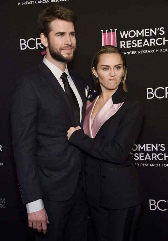 «Ο Liam έχει αηδιάσει από τον τρόπο που φέρεται η Miley, και κάπως έτσι σιγουρεύει ότι δεν θα τον ξανακερδίσει ποτέ», λέει άτομο από το περιβάλλον του Hemsworth.