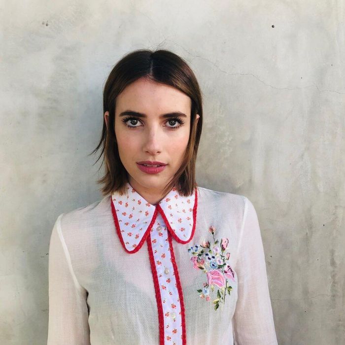 EMMA ROBERTS. Ένα επίσης μεσαίου μήκους καρέ με ελαφριά ασυμμετρία, τέλειο για κάθε τύπο μαλλιών ή και σχήμα προσώπου.