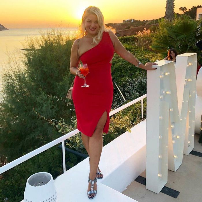 Η Νάνσυ Παραδεισανού με φόρεμα Zini Boutique