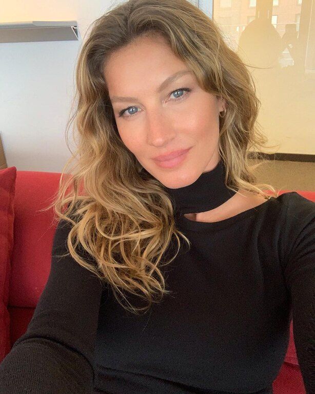 Μπορεί η Gisele να είναι μία καλλονή παγκοσμίου φήμης, όμως, η φωτογραφία της μαμάς της από τα νιάτα της θα σε αφήσει με το στόμα ανοιχτό.