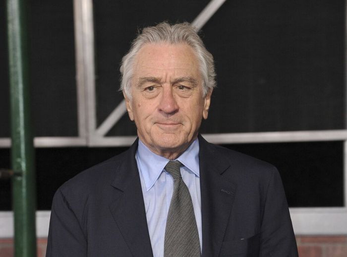 Robert De Niro/ Ζαν Ζακ Ρουσώ (φιλόσοφος)