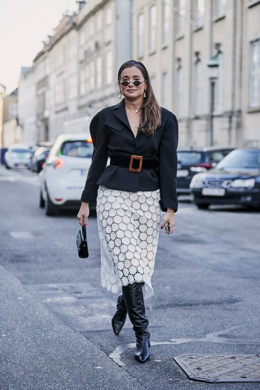 Μην υποτιμάς την επιλογή ενός preppy, κλασικού ζευγαριού όπως είναι τα Chanel slingbacks ή ένα sexy ζευγάρι Louboutin. Xρειάζονται σε κάθε ενημερωμένη γκαρνταρόμπα.