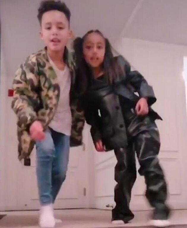 Η North West κάνει TikTok challenge μαζί με το… αγόρι της (photos)