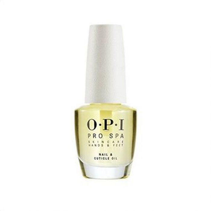 BHMA 4: Ολοκλήρωσε το look με το λαδάκι OPI ProSpa Nail & Cuticle Oil για χέρια άψογα και λαμπερά.