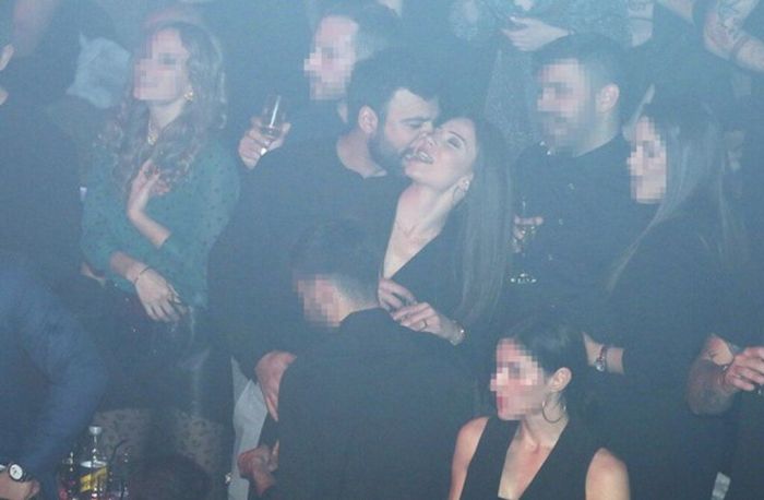 Εδώ και λίγο καιρό, ο ηθοποιός βγαίνει με τη Σιμώνη Χριστοδούλου, η οποία είναι make up artist.