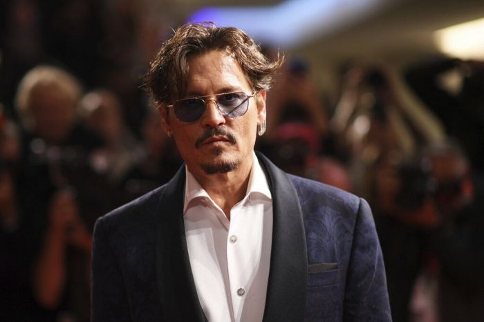 Και ο Johnny Depp 56