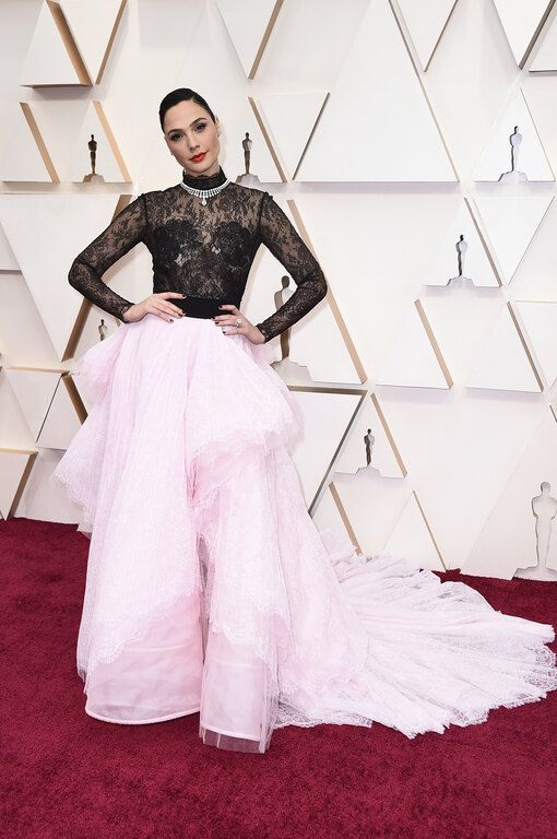 Η Gal Gadot με Givenchy
