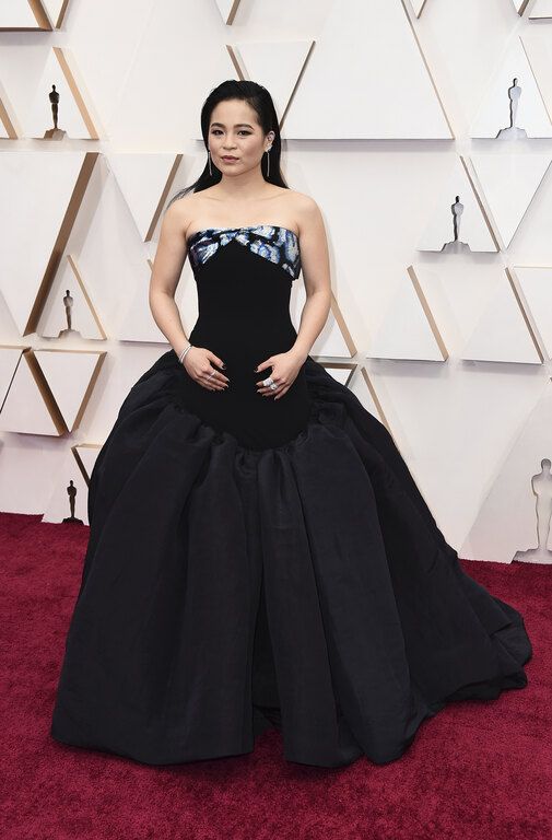 Η Kelly Marie Tran με Schiaparelli