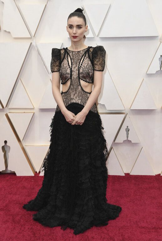 Η Rooney Mara με Alexander McQueen