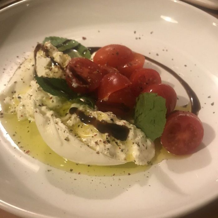Ο απόλυτος τρόπος για να φας Burrata !!!!