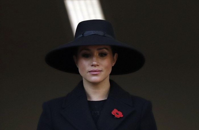Η Meghan Markle φορά το...