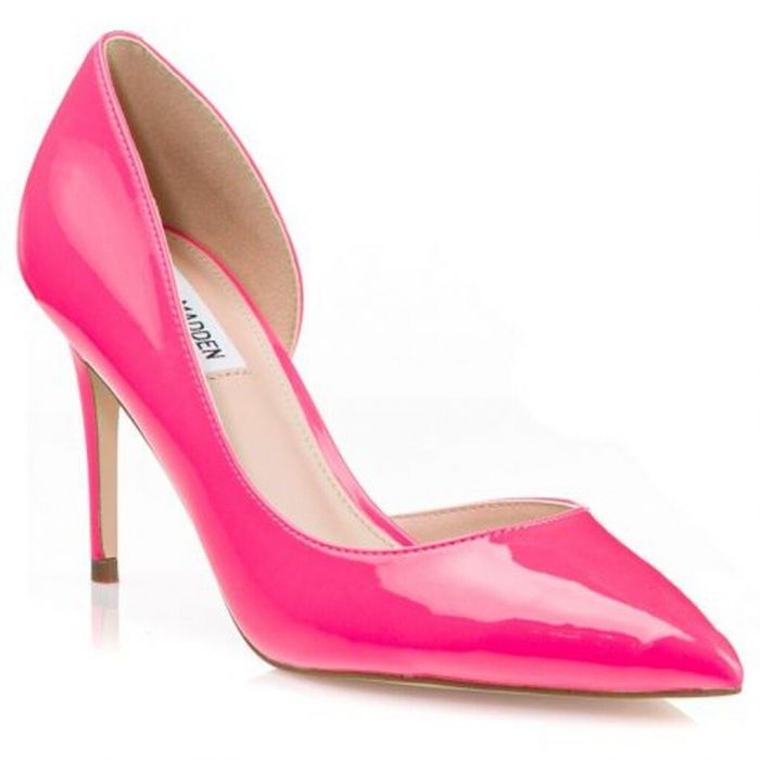 Steve Madden, Nak Shoes
