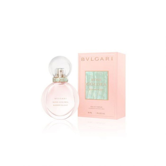 Το πιο λουλουδένιο. BVULGARI, ROSE GOLDEA BLOSSOM DELIGHT EAU DE PARFUM. Με βιολέτα, μπουμπούκια τριαντάφυλλων και τριαντάφυλλο Δαμασκού.