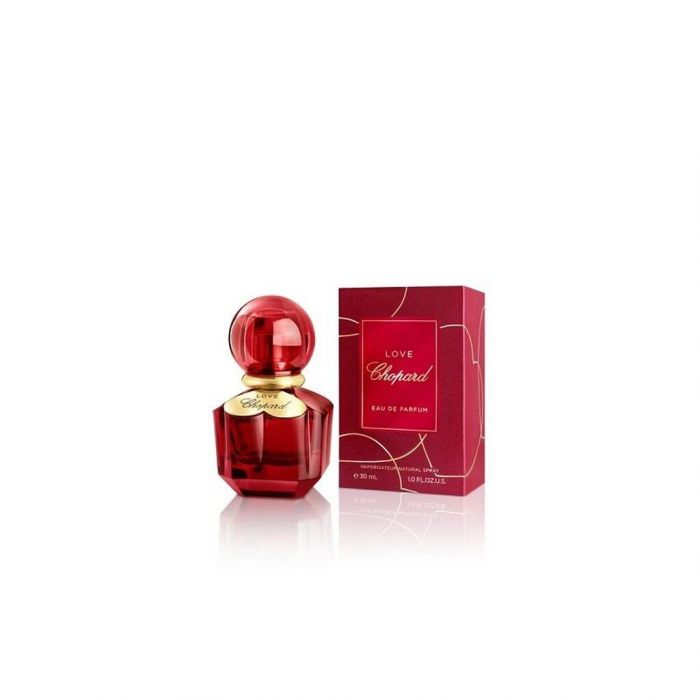 Το πιο ρόδινο! CHOPARD, LOVE EAU DE PARFUM. Με 6 διαφορετικές ποικιλίες τριαντάφυλλου.