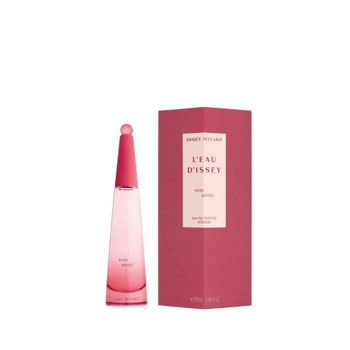 Το πιο φρουτένιο. ISSEY MYIAKE, ROSE & ROSE EAU DE PARFUM. Με αχλάδι, τριαντάφυλλο και πατσουλί.