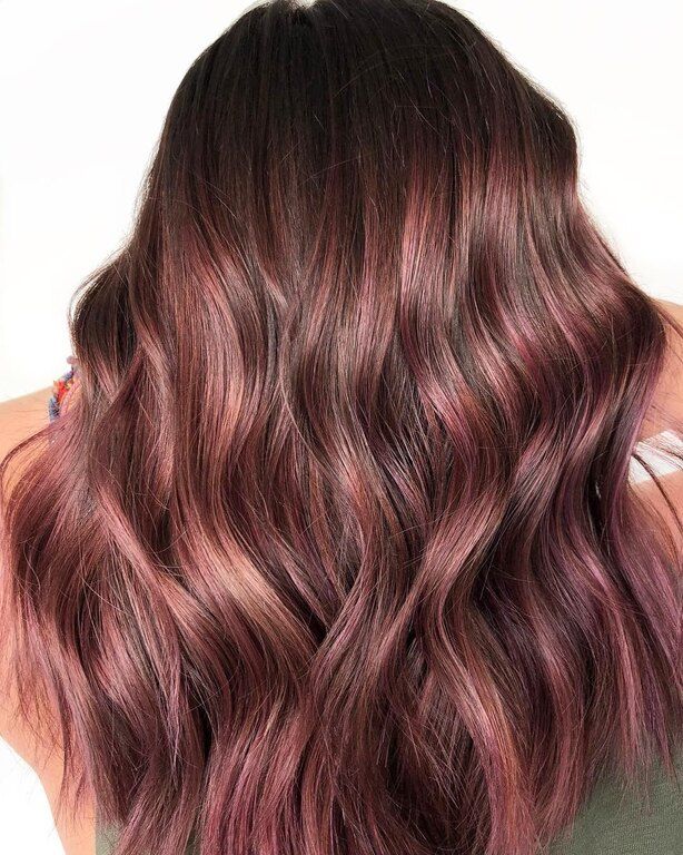 @wellahair