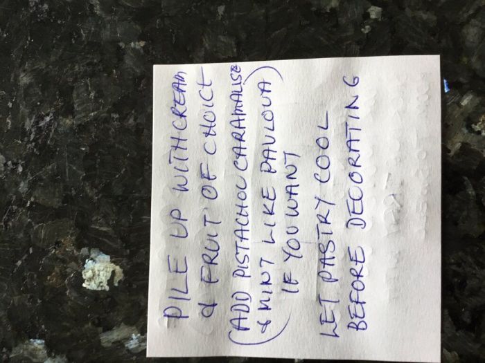 Σπιτικό millefeuille με φραμπουάζ ..