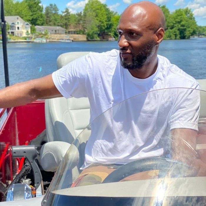 O Lamar Odom υπήρξε ο πρώτος σύζυγος της Khloe Kardashian Και από επιτυχημένοςπαίκτης του NBA παραλίγο να χάσει τη ζωή του σε οίκο ανοχής, δεν ξαναέπαιξε μπάσκετ και έκανε να ορθοποδήσει πολύ καιρό.