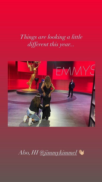 #TeamAniston: Γιατί όλος ο κόσμος συζητάει σήμερα για την Jennifer;