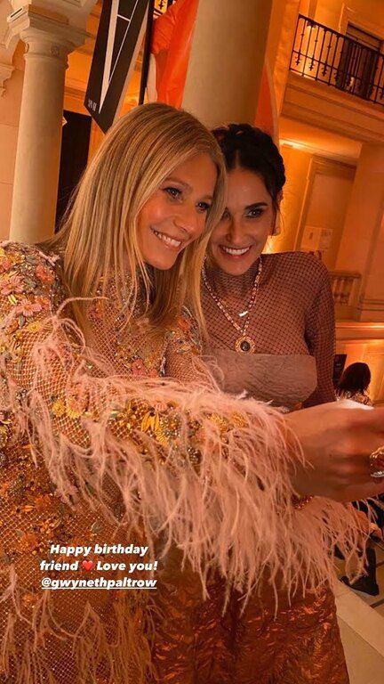 Η Paltrow πόζαρε ολόγυμνη στο Instagram για τα γενέθλιά της (ουάου)