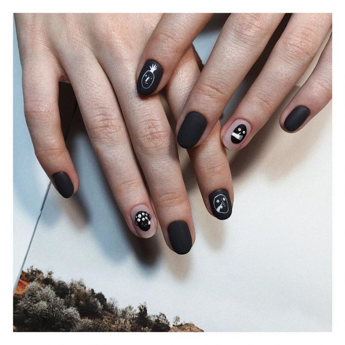 @cosmic.nails