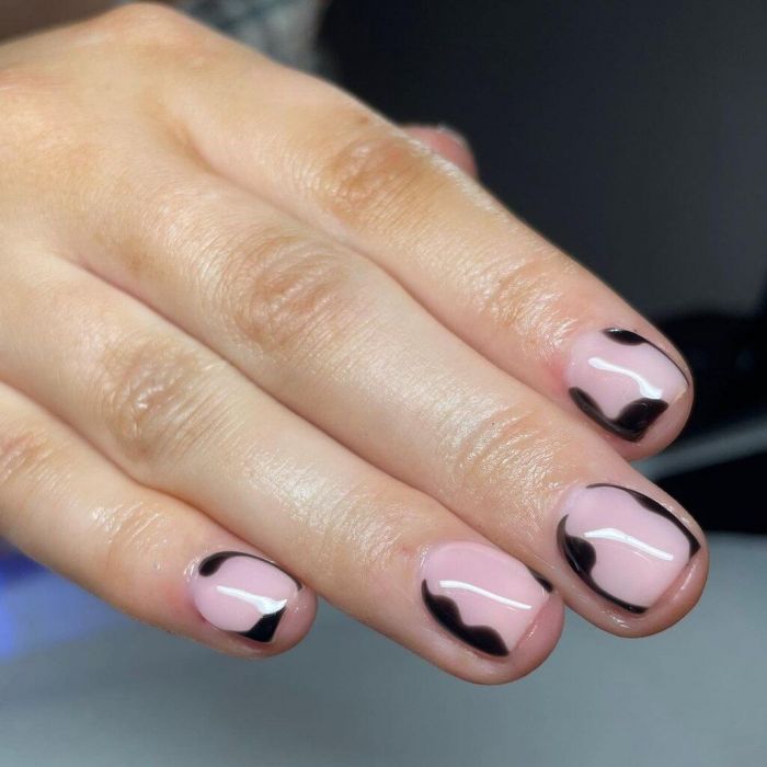 @thenailroommanchester