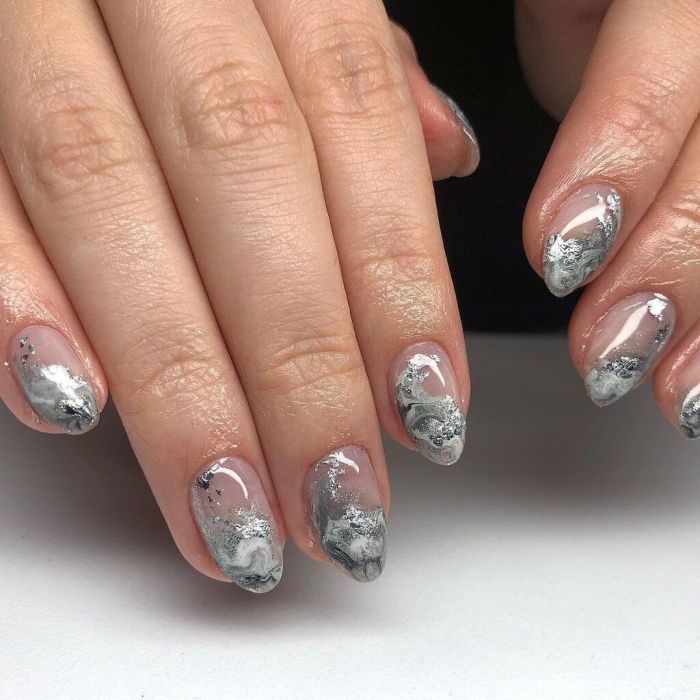 @mnaninails
