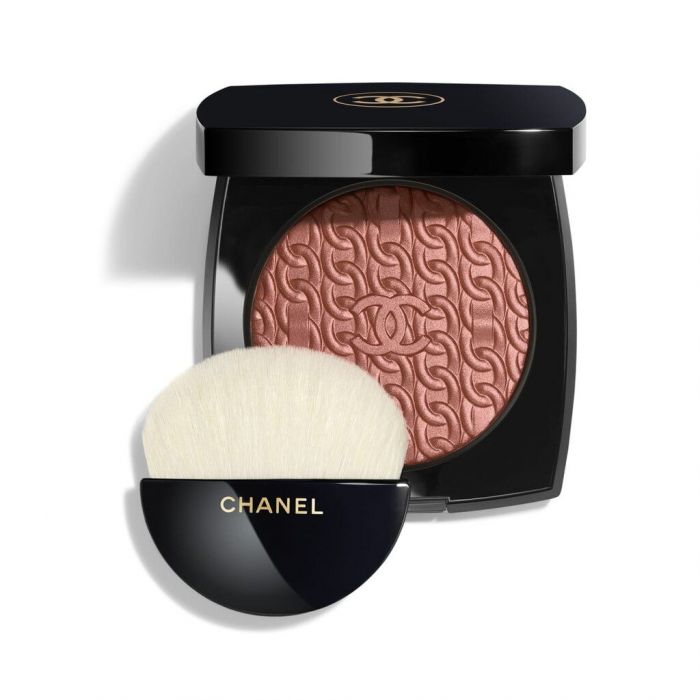 CHANEL, LES CHAÎNES DE CHANEL