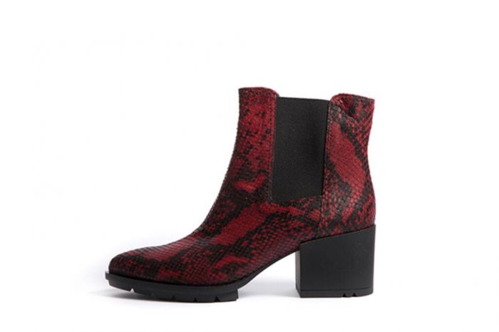 Ankle boots με snake prints, www.glamazons.com