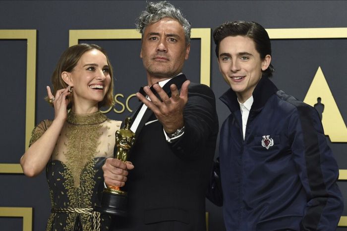Οι Natalie Portman,Taika Waititi και Timothee Chalamet.
