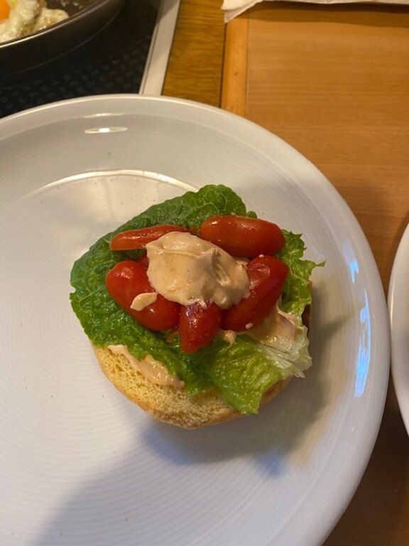 Συνταγή για το πιο λαχταριστό Cheese Burger με αυγό