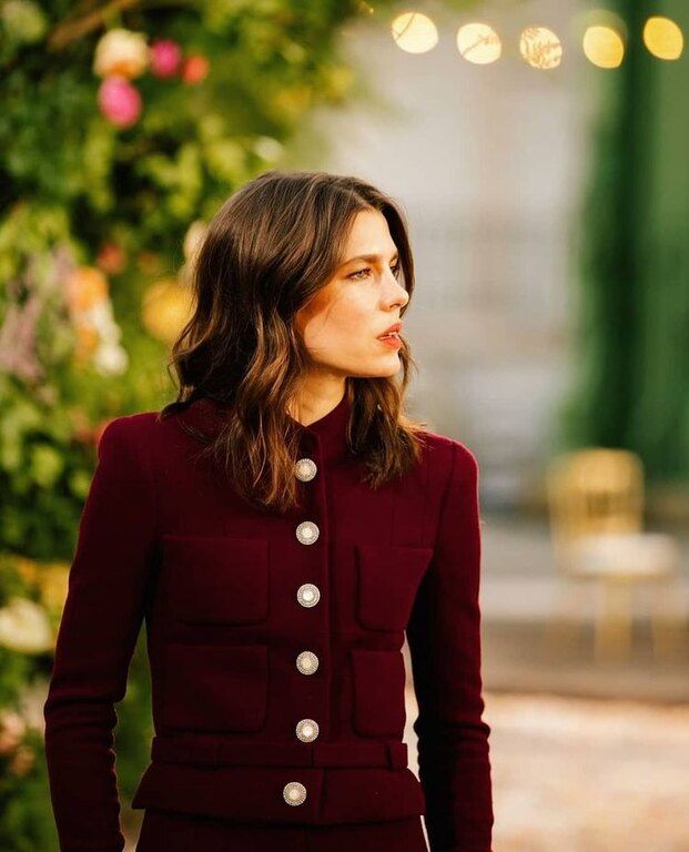 Άρωμα βασιλικό: Η Charlotte Casiraghi είναι η νέα μούσα του οίκου Chanel