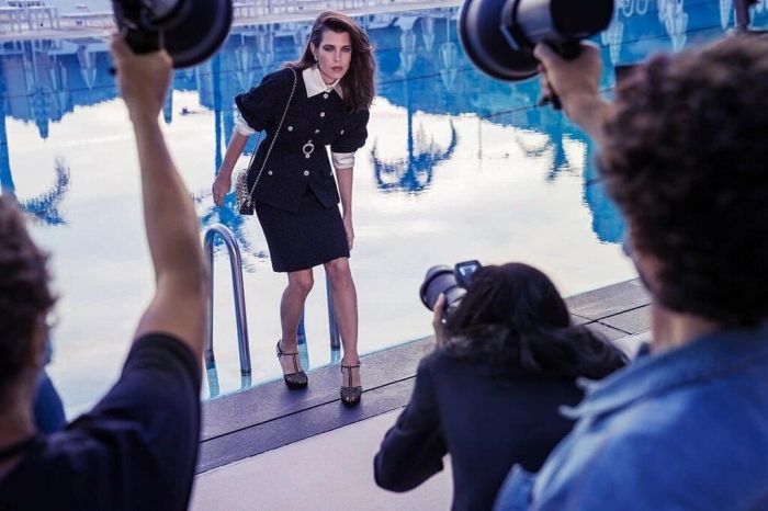 Άρωμα βασιλικό: Η Charlotte Casiraghi είναι η νέα μούσα του οίκου Chanel