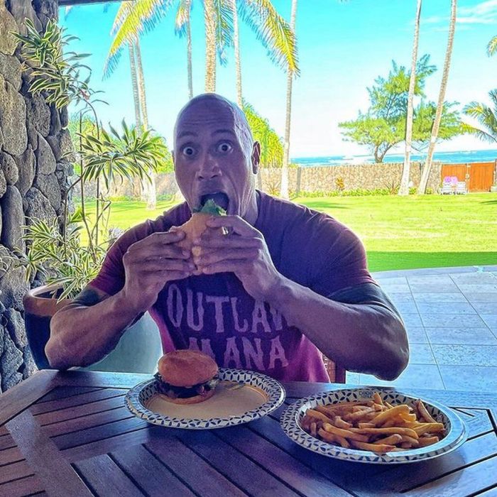 #1. Dwayne “The Rock” Johnson: Followers: 225 εκατομμύρια, $1,015,000 ανά post