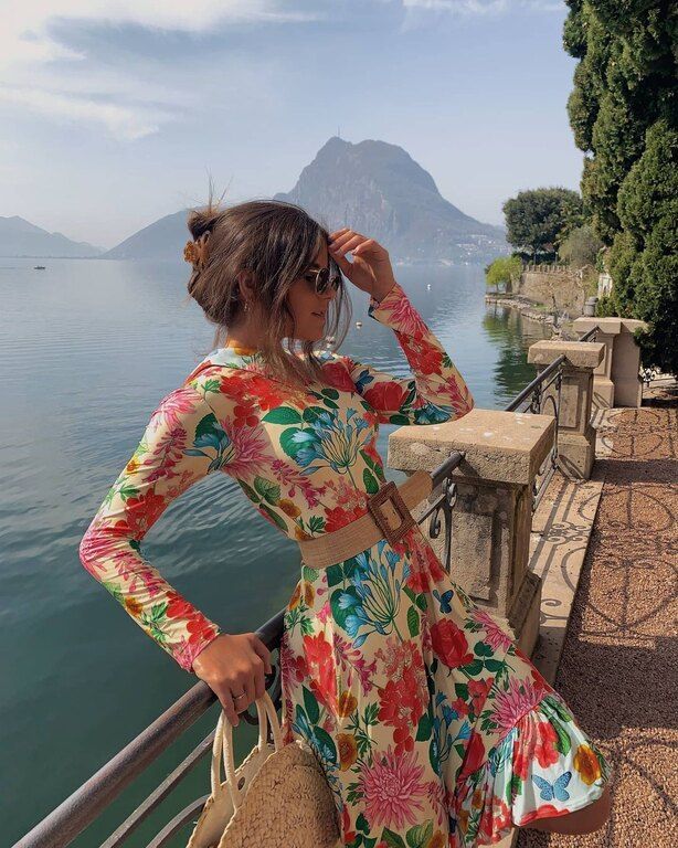 7) Ρούχα με prints που σου φτιάχνουν τη διάθεση
Floral, animal print ή ό,τι άλλο σου αρέσει.
