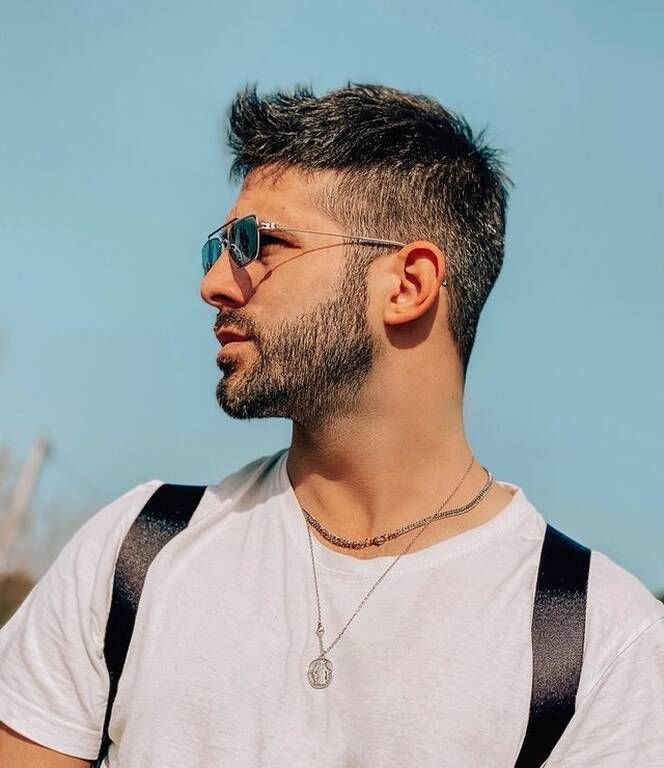 Πριν το Survivor έλαβε τα κομποσκοίνια του Λιβάνη.