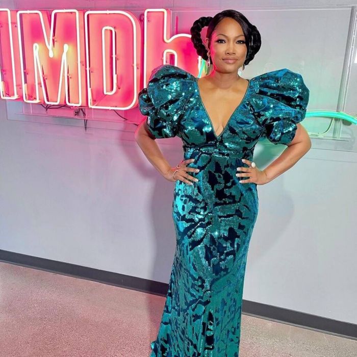 Η Garcelle Beauvais με φόρεμα Tadashi Shoji