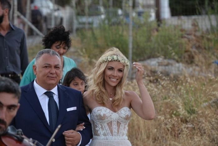 Βαρύ πένθος για τη Μαρία Λουίζα Βούρου: Έφυγε από τη ζωή ο πατριός της
