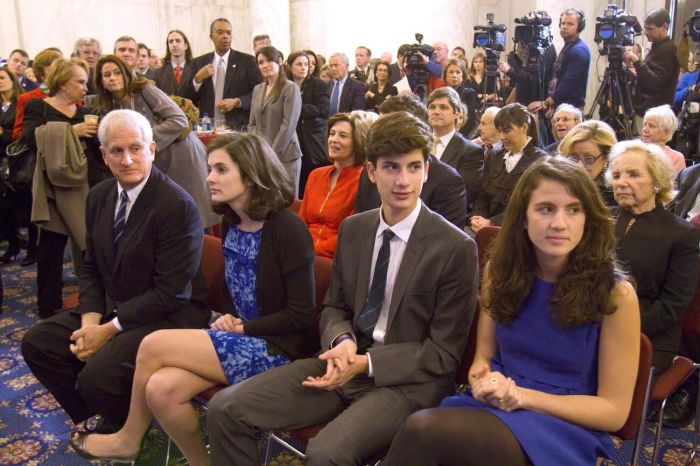 Η Rose, ο Jack και η τρίτη αδερφή, Tatiana, στο Capitol Hill στη Washington (20/1/2011).