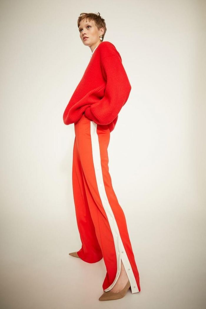 Jersey track pants συνδυασμένα με έναν κορσέ! H&M https://www2.hm.com/el_gr