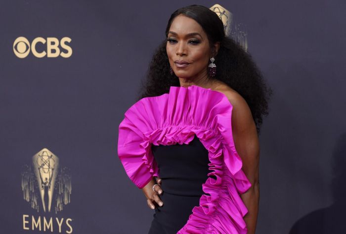 Angela Bassett