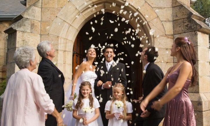 Είναι δυνατή μια δεξίωση στον χώρο της εκκλησίας;