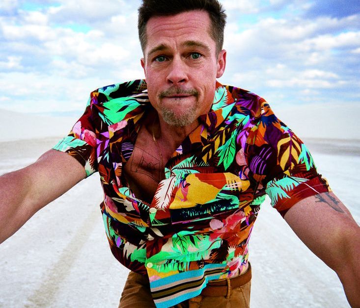 He’s back: Ο Brad Pitt πιάστηκε επ' αυτοφώρω να... φλερτάρει και δε θα πιστέψεις με ποια