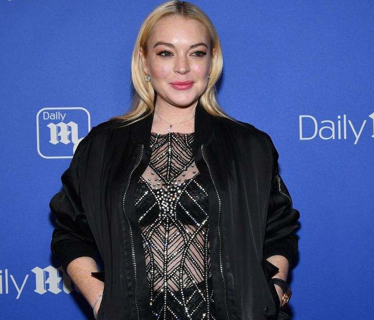 H Lindsay Lohan λανσάρει σειρά μακιγιάζ