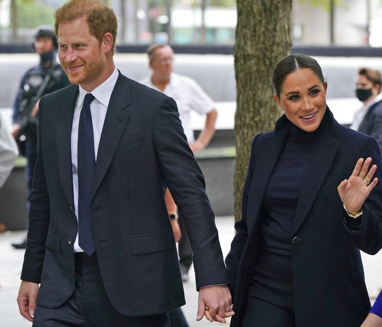Έξαλλη η Meghan Markle με τη νέα επίθεση του πατέρα της στον Harry μέσα από το Youtube