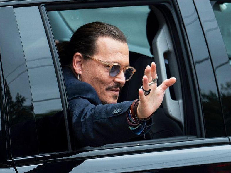 Johnny Depp: Το ευχαριστήριο video στο TikTok και η αιχμηρή απάντηση της Amber Heard